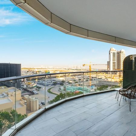 Fam Living - Rp Heights - 3 Mins Walk To Burj Khalifa & Dubai Mall Downtown دبي المظهر الخارجي الصورة