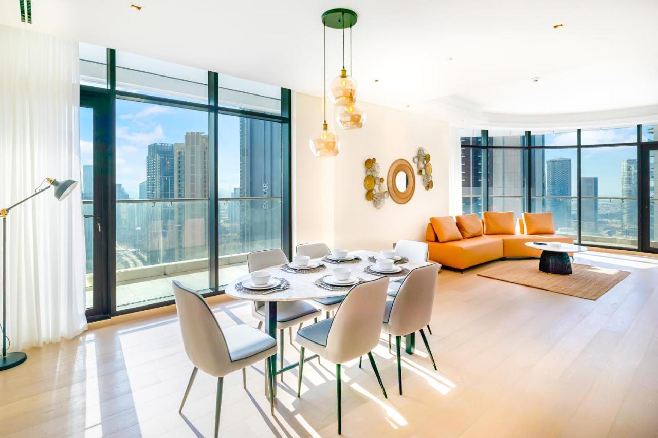 Fam Living - Rp Heights - 3 Mins Walk To Burj Khalifa & Dubai Mall Downtown دبي المظهر الخارجي الصورة