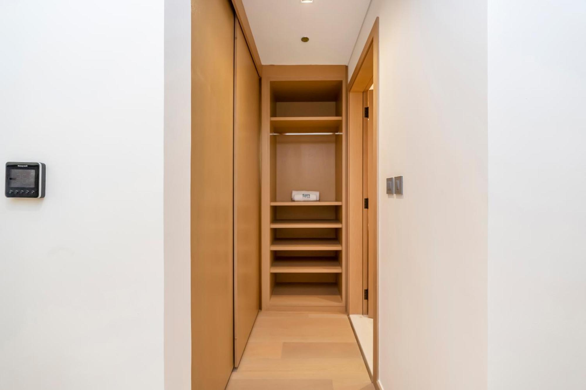 Fam Living - Rp Heights - 3 Mins Walk To Burj Khalifa & Dubai Mall Downtown دبي المظهر الخارجي الصورة